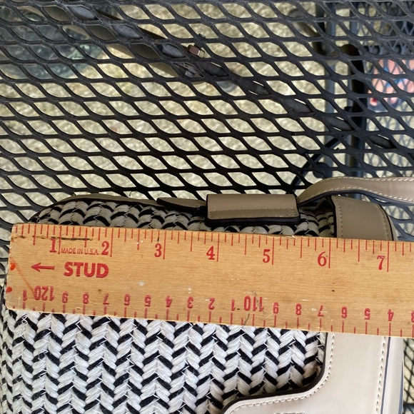 VINCE CAMUTO WOVEN Crossbody bucket black cream Bag purse with Strap Dust bag - Picture 8 of 8